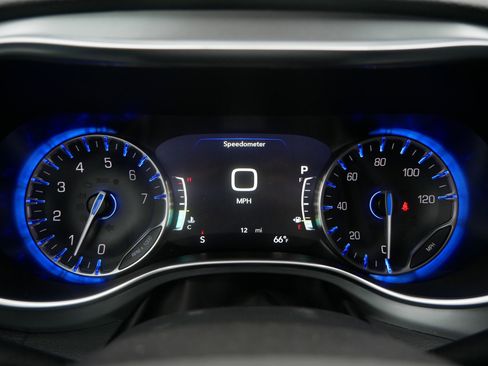 New 2026 Chrysler Pacifica Limited w/ S Appearance Package image 22