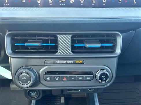 New 2025 Ford Maverick Lobo image 31