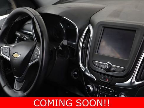 Used 2023 Chevrolet Equinox LT image 19