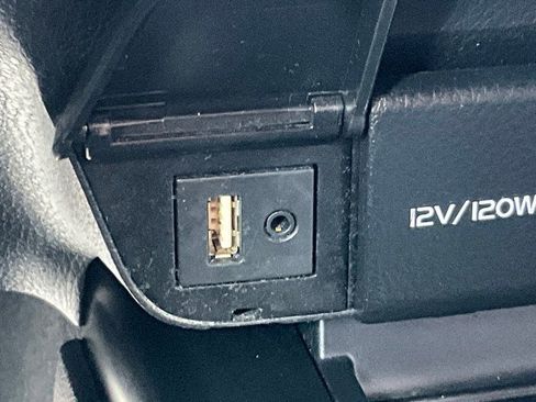 Used 2019 Toyota Camry LE image 19