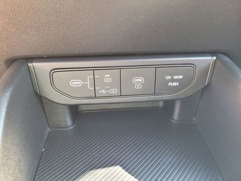 Used 2025 Kia K4 LXS image 24