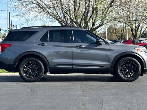 Certified 2023 Ford Explorer XLT w/ Equipment Group 202A image 8