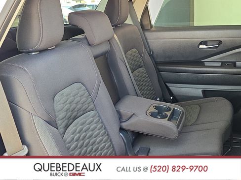 Used 2022 Nissan Pathfinder SV FWD image 26