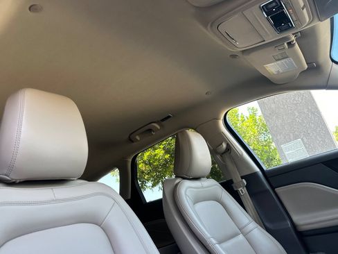 Used 2022 Lincoln Corsair FWD image 17