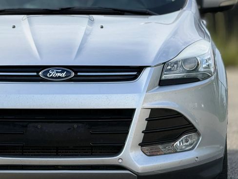 Used 2015 Ford Escape Titanium w/ Equipment Group 301A AWD/4WD image 12