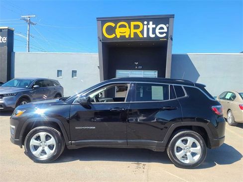 Used 2021 Jeep Compass Latitude image 10