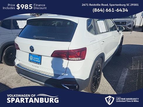 Certified 2023 Volkswagen Taos SE w/ Black Wheel Package image 12
