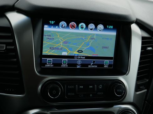 Used 2019 Chevrolet Suburban Premier image 22