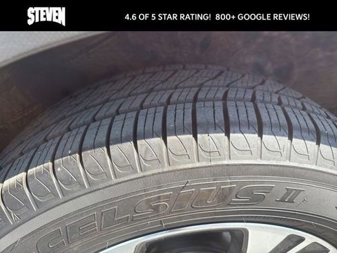 Used 2024 Subaru Crosstrek 2.0i Premium image 17