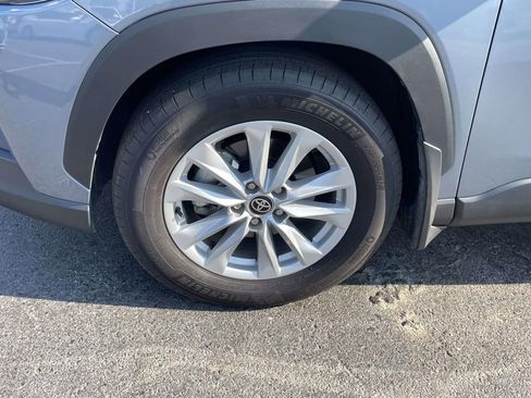 Used 2024 Toyota Corolla Cross LE FWD image 27