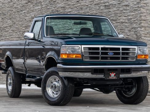 Used 1997 Ford F350 Reg Cab 133.0 WB 4WD image 4