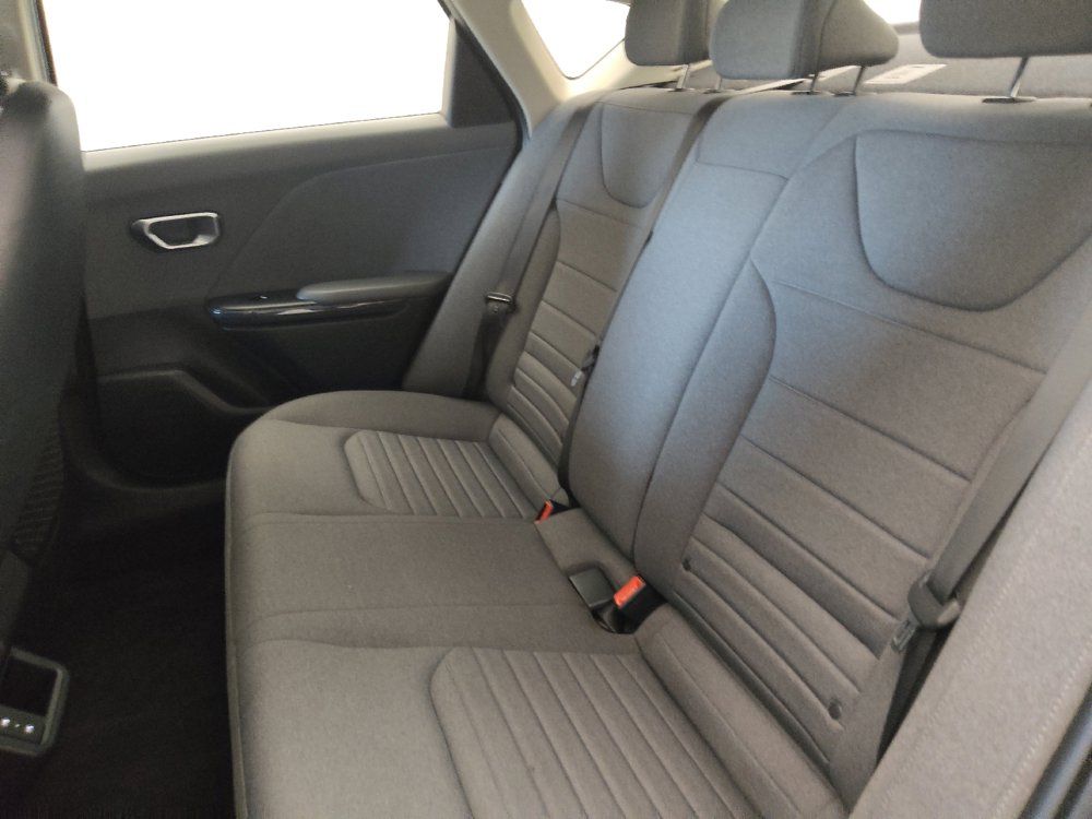 Used 2025 Kia K4 EX FWD image 18