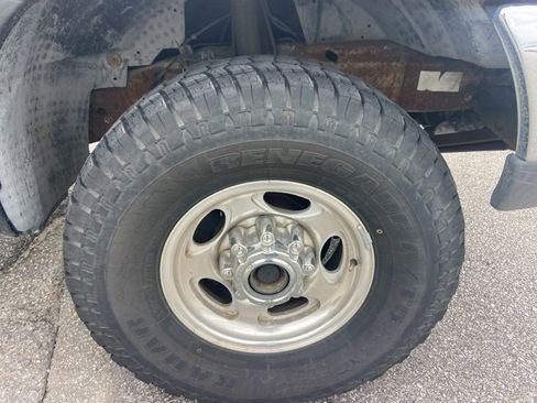 Used 2000 Ford F250 Lariat image 9