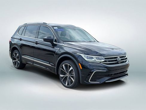 Used 2024 Volkswagen Tiguan SEL R-Line AWD/4WD image 2