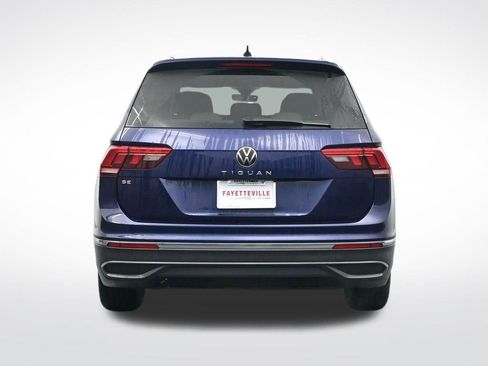 Used 2022 Volkswagen Tiguan SE image 7