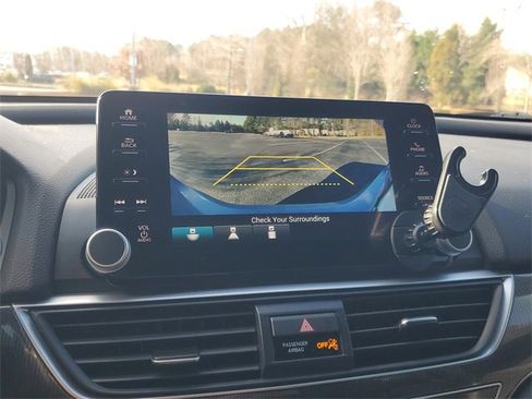 Certified 2022 Honda Accord Sport image 18