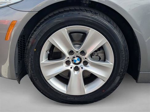 Used 2013 BMW 528i Sedan RWD image 25