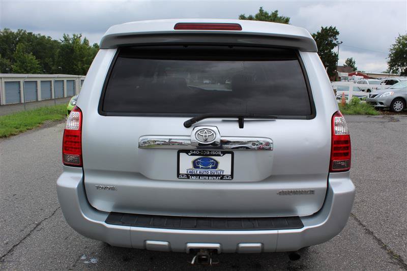 Used 2007 Toyota 4Runner SR5 AWD/4WD image 6