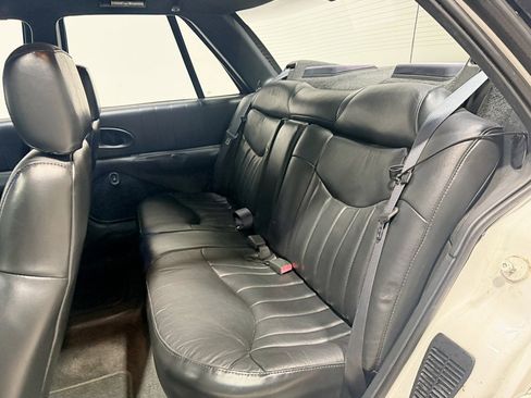 Used 1997 Oldsmobile Cutlass Supreme SL image 27