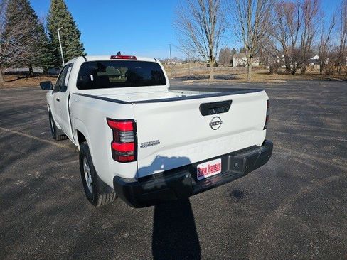 Used 2024 Nissan Frontier S w/ Technology Package image 3