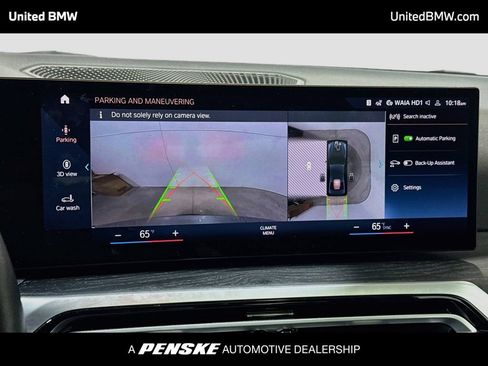 Used 2024 BMW 330i Sedan w/ Premium Package RWD image 16