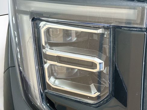 Used 2022 GMC Sierra 1500 Denali w/ Denali Reserve Package image 36