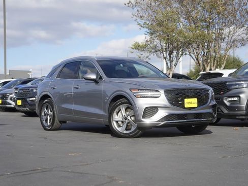 Used 2026 Genesis GV70 2.5T Advanced image 2