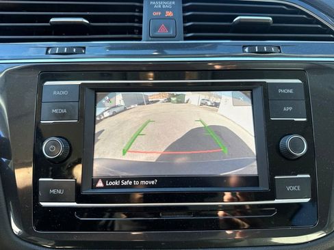 Used 2021 Volkswagen Tiguan S image 13