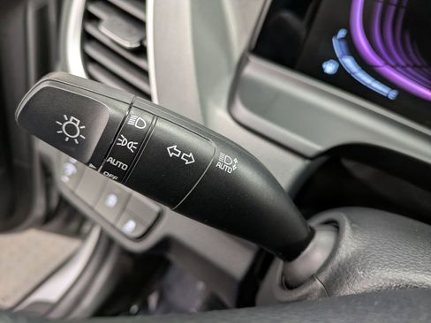 Used 2024 Kia Seltos LX AWD/4WD image 19