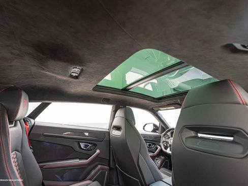 Used 2024 Lamborghini Urus S AWD/4WD image 28