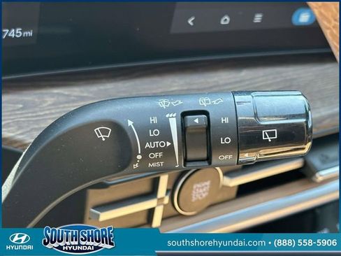 Used 2024 Hyundai Santa Fe Limited AWD/4WD image 25