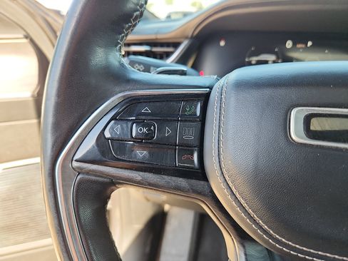 Used 2022 Jeep Grand Cherokee L Overland AWD/4WD image 15