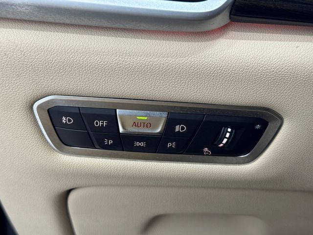 Used 2021 BMW X5 sDrive40i w/ Premium Package RWD image 37