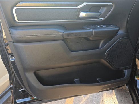 Used 2022 RAM 1500 Big Horn AWD/4WD image 9