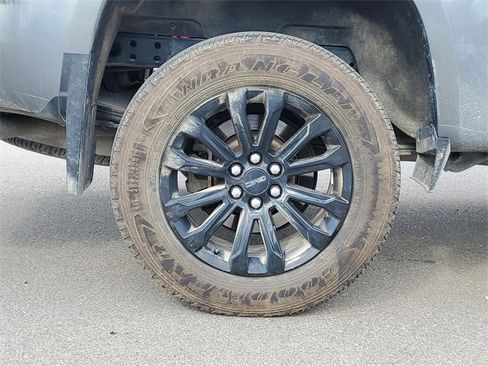 Used 2022 GMC Canyon Elevation image 5