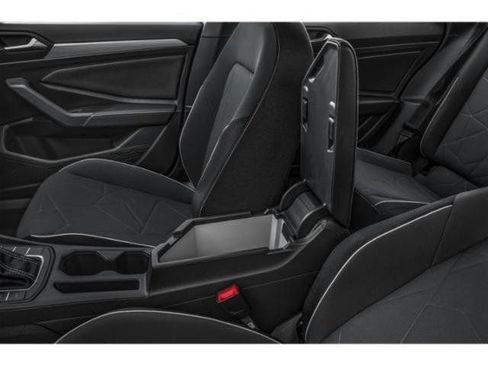 Used 2025 Volkswagen Jetta Sport FWD image 13