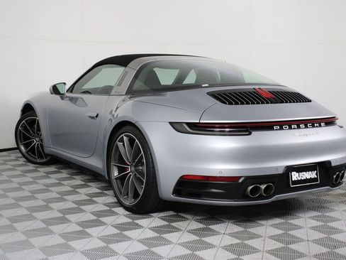 Certified 2022 Porsche 911 Targa 4S image 3
