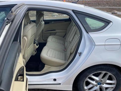 Used 2013 Ford Fusion SE image 23