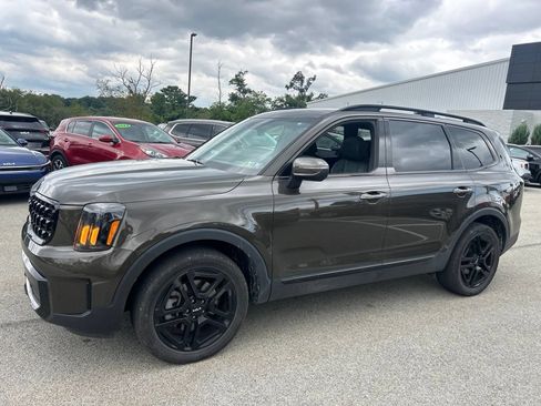 Certified 2024 Kia Telluride EX X-Line AWD/4WD image 3