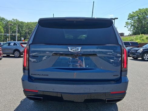 Certified 2026 Cadillac Escalade Platinum Sport AWD/4WD image 5