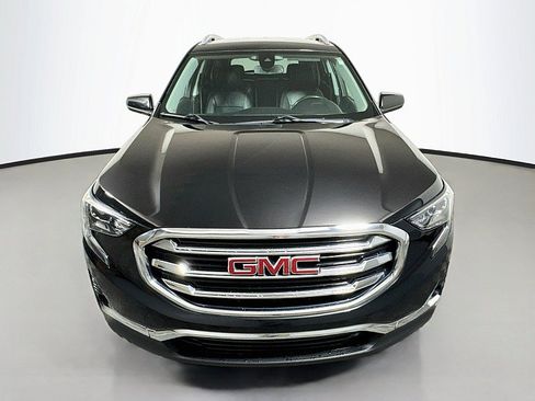 Used 2019 GMC Terrain SLT w/ Preferred Package FWD image 2