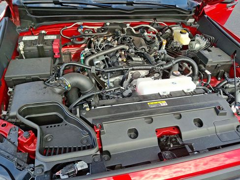 Certified 2025 Toyota Tacoma SR image 29