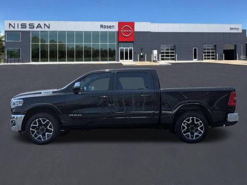Used 2025 RAM 1500 Laramie AWD/4WD image 6