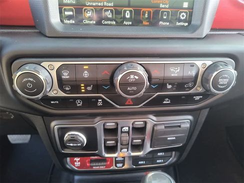 Used 2023 Jeep Wrangler Unlimited Rubicon w/ Cold Weather Group image 19