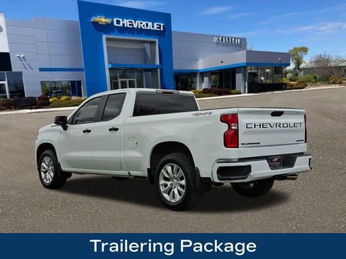 Used 2020 Chevrolet Silverado 1500 Custom w/ Custom Value Package image 6