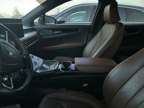 Used 2023 Lincoln Nautilus Reserve w/ Monochromatic Package image 7