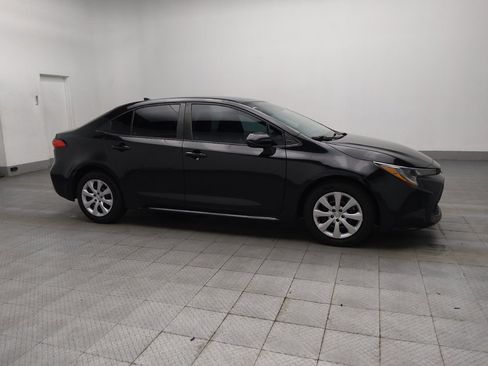 Used 2022 Toyota Corolla LE image 11