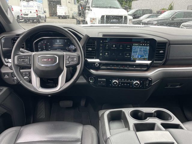Used 2025 GMC Sierra 1500 SLT AWD/4WD image 15