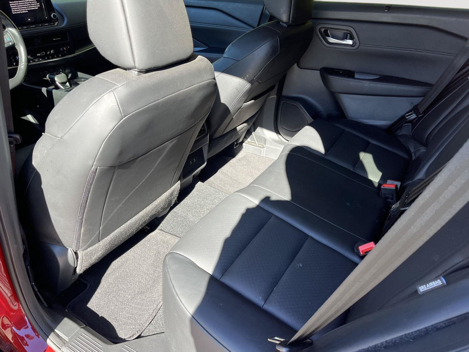 Used 2024 Nissan Rogue SV w/ SV Premium Package AWD/4WD image 14
