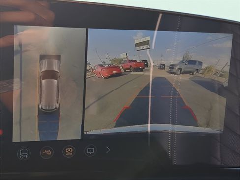 New 2026 Cadillac Vistiq Premium Luxury w/ LPO, Floor Liner Package image 27